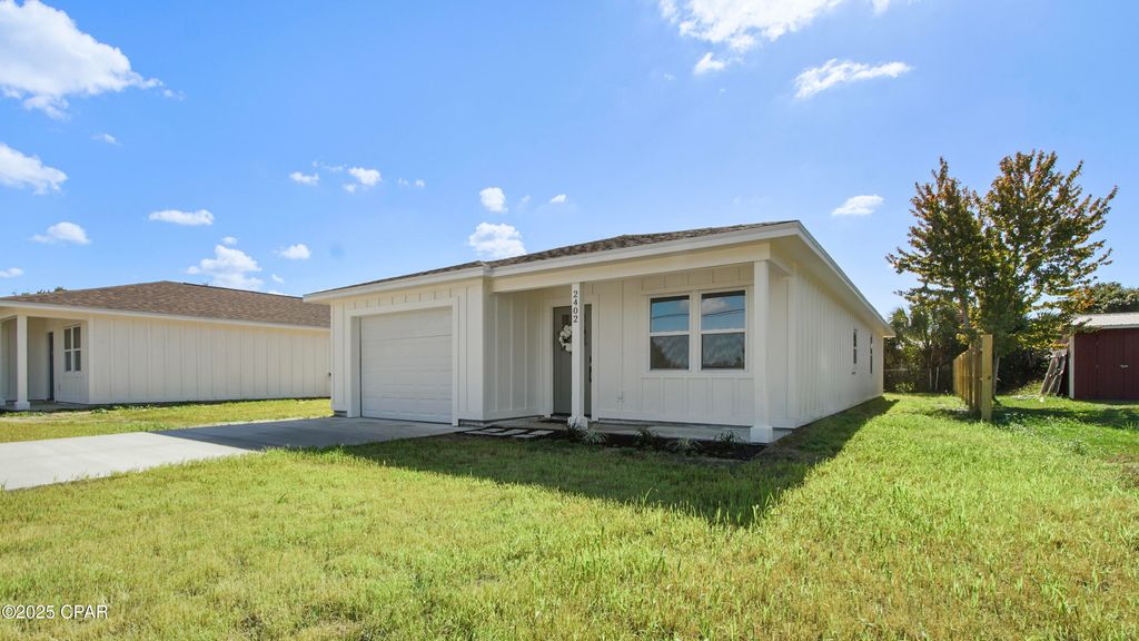 2402 E 16th Court, Panama City, FL 32405