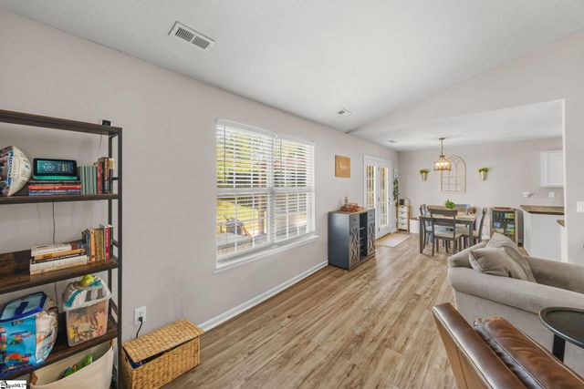 4 Richmond Drive, Greenville, SC 29617