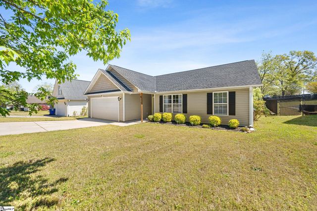 4 Richmond Drive, Greenville, SC 29617