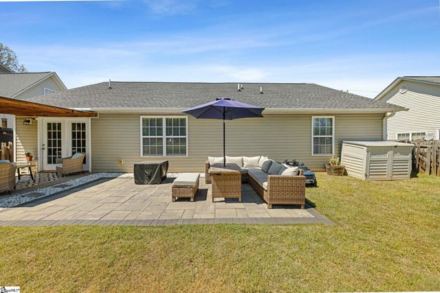 4 Richmond Drive, Greenville, SC 29617