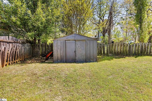 4 Richmond Drive, Greenville, SC 29617
