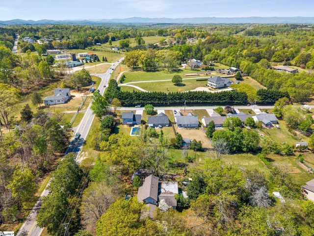 4 Richmond Drive, Greenville, SC 29617
