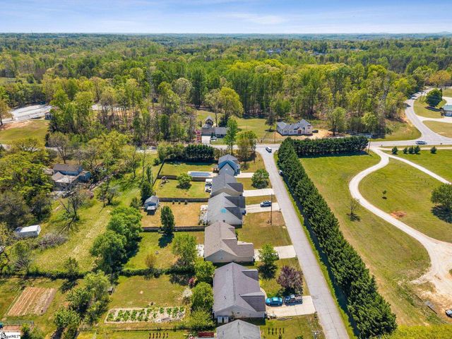 4 Richmond Drive, Greenville, SC 29617