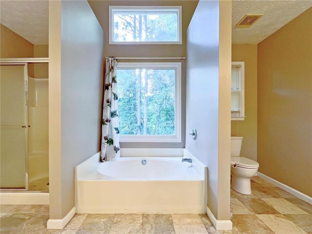 3060 Oak Meadow Drive, Snellville, GA 30078