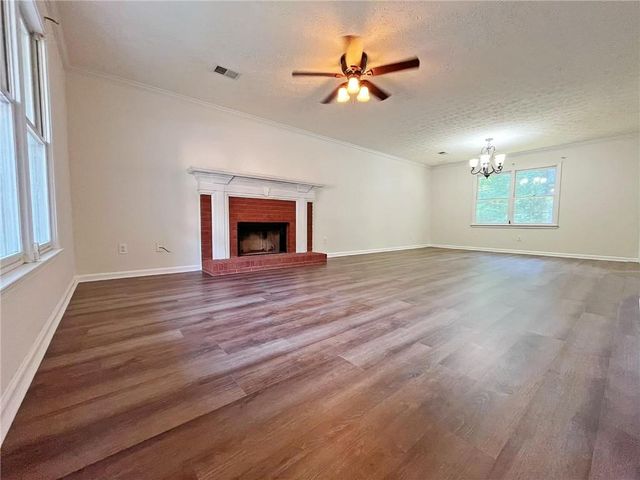 3060 Oak Meadow Drive, Snellville, GA 30078