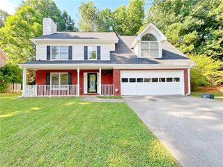 3060 Oak Meadow Drive, Snellville, GA 30078