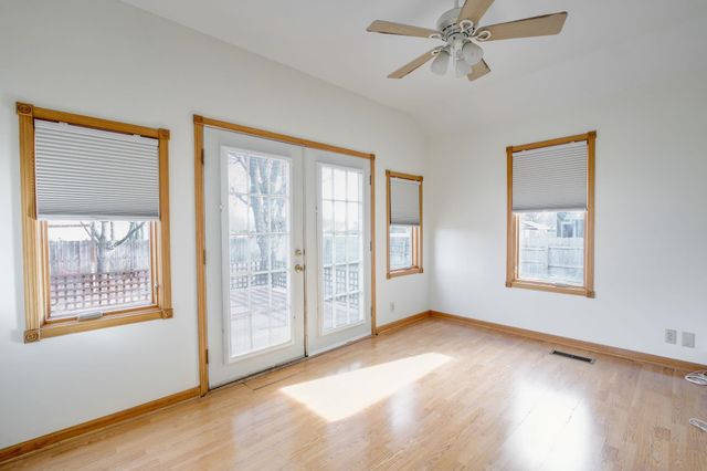 118 Chapel Dr, Andover, KS 67002