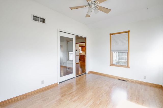 118 Chapel Dr, Andover, KS 67002