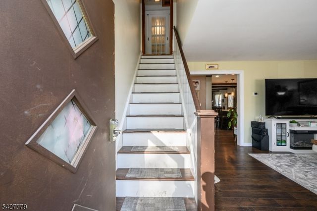 315 S 19Th Ave, Manville Boro, NJ 08835