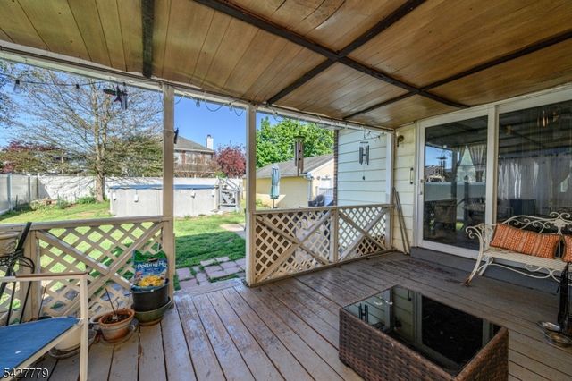 315 S 19Th Ave, Manville Boro, NJ 08835