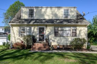 315 S 19Th Ave, Manville Boro, NJ 08835