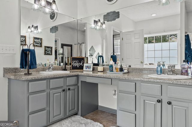 207 Dr Elliott Road, Newnan, GA 30263