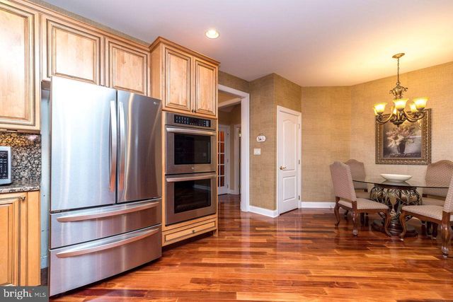 23 BRIANNA RD, Holland, PA 18966