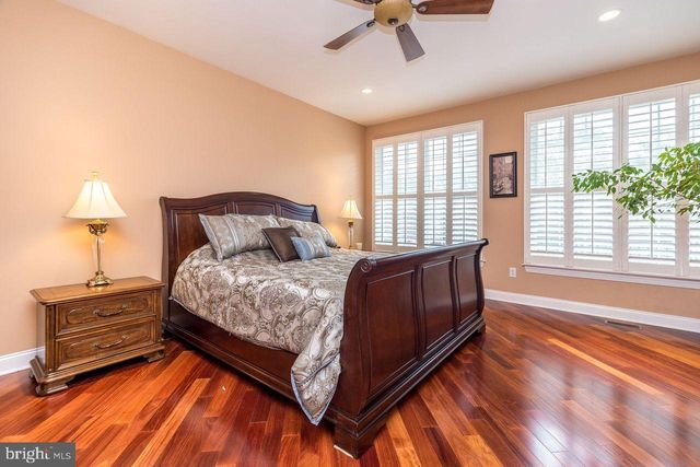 23 BRIANNA RD, Holland, PA 18966