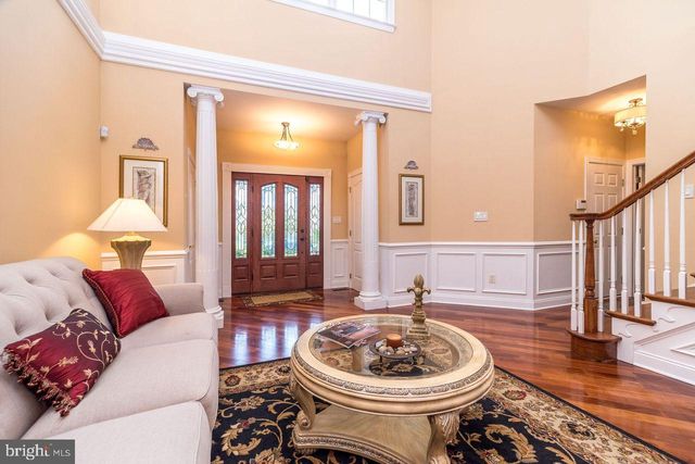 23 BRIANNA RD, Holland, PA 18966