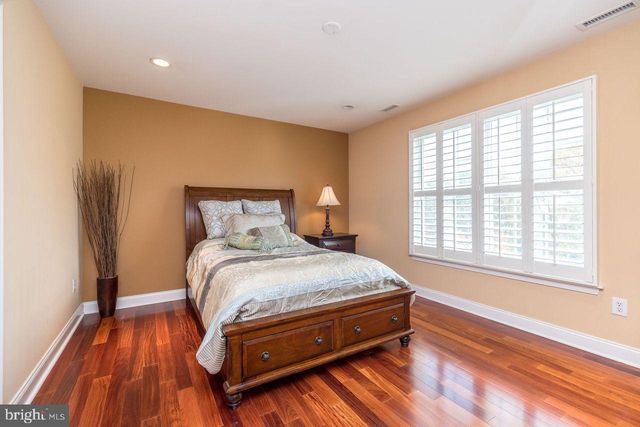 23 BRIANNA RD, Holland, PA 18966