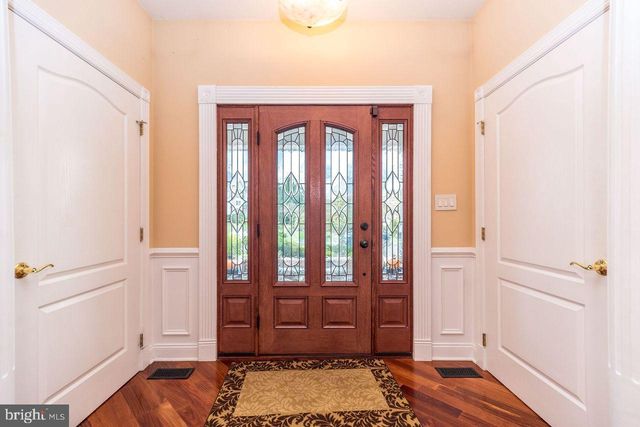 23 BRIANNA RD, Holland, PA 18966