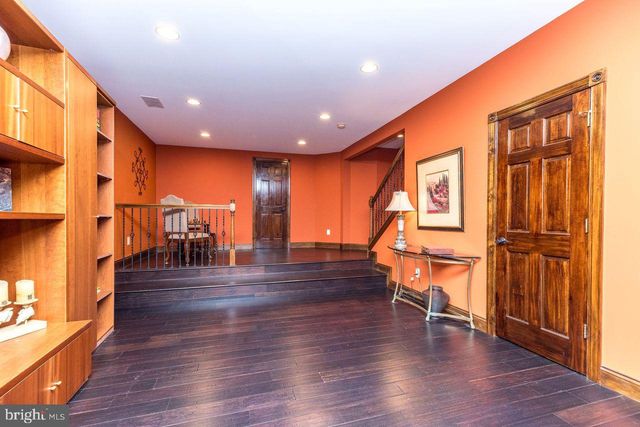 23 BRIANNA RD, Holland, PA 18966