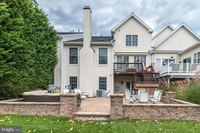 23 BRIANNA RD, Holland, PA 18966