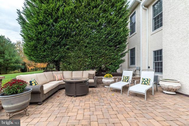 23 BRIANNA RD, Holland, PA 18966