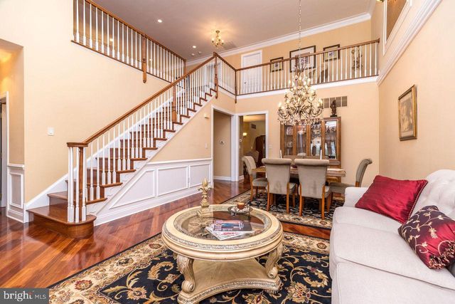 23 BRIANNA RD, Holland, PA 18966