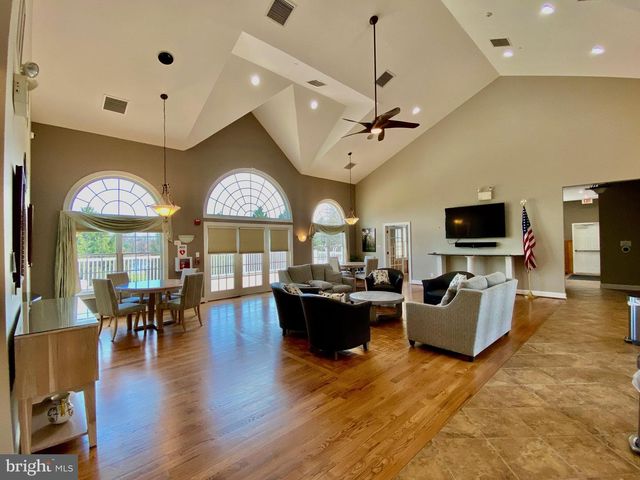 23 BRIANNA RD, Holland, PA 18966