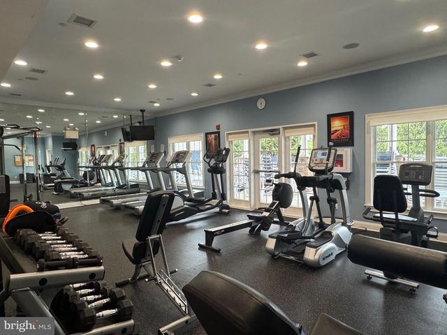 23 BRIANNA RD, Holland, PA 18966