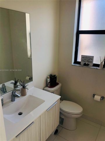 10597 NW NW 81 TERRACE 10597, Doral, FL 33178