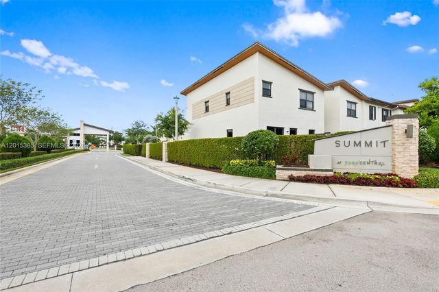10597 NW NW 81 TERRACE 10597, Doral, FL 33178