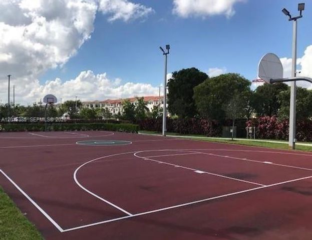10597 NW NW 81 TERRACE 10597, Doral, FL 33178