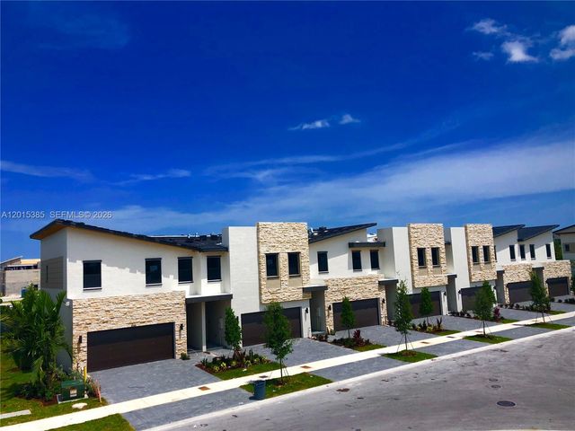 10597 NW NW 81 TERRACE 10597, Doral, FL 33178
