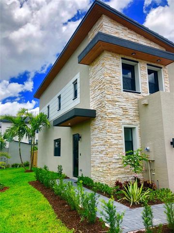 10597 NW NW 81 TERRACE 10597, Doral, FL 33178