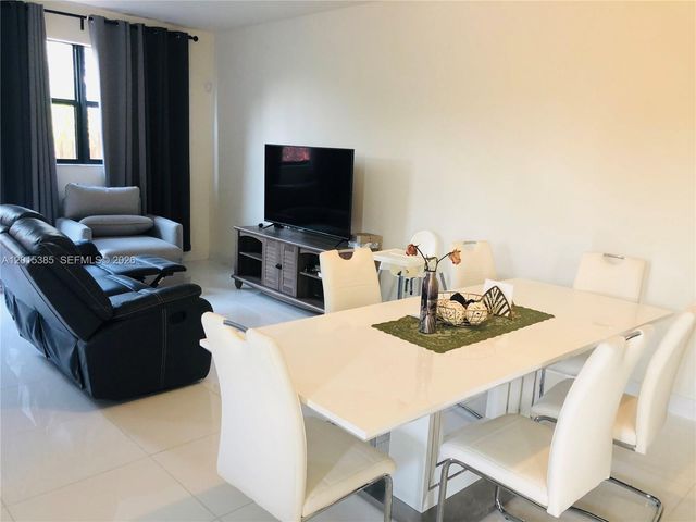 10597 NW NW 81 TERRACE 10597, Doral, FL 33178