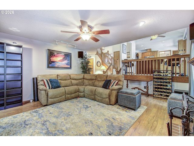 16165 Sw COPPER CREEK Dr, Portland, OR 97224