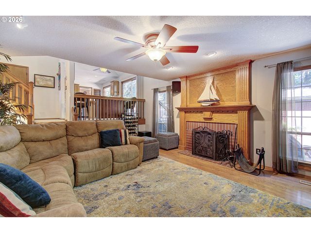 16165 Sw COPPER CREEK Dr, Portland, OR 97224
