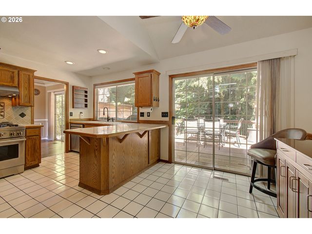 16165 Sw COPPER CREEK Dr, Portland, OR 97224
