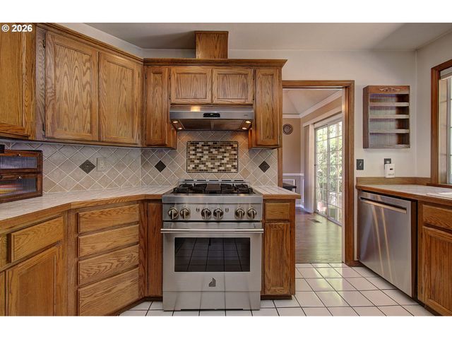 16165 Sw COPPER CREEK Dr, Portland, OR 97224