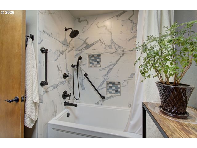 16165 Sw COPPER CREEK Dr, Portland, OR 97224