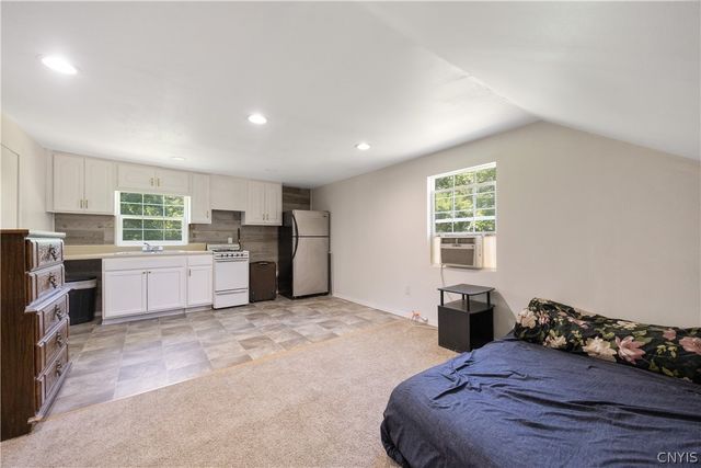 8360 Cazenovia Road, Pompey, NY 13104