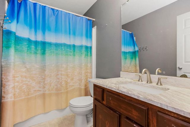 1003 Madelyn Drive, Kearney, MO 64060