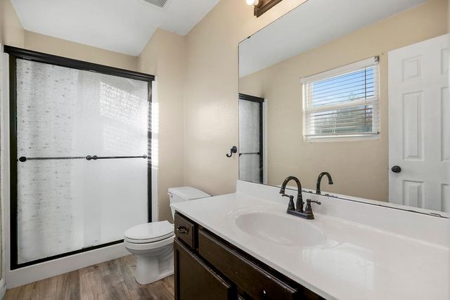 1003 Madelyn Drive, Kearney, MO 64060