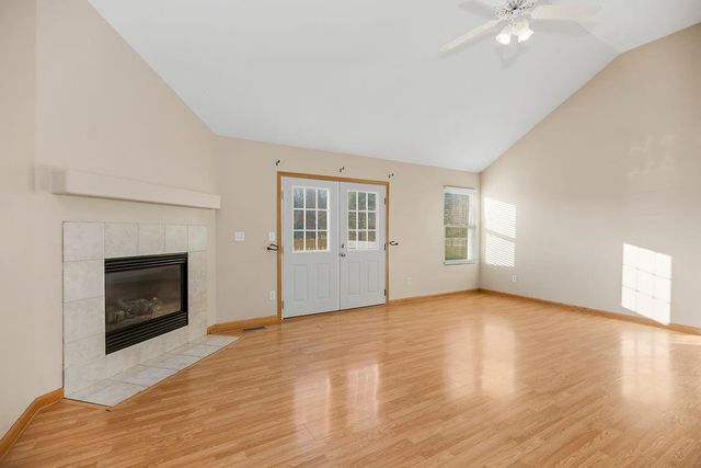 1003 Madelyn Drive, Kearney, MO 64060