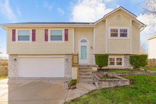 1003 Madelyn Drive, Kearney, MO 64060