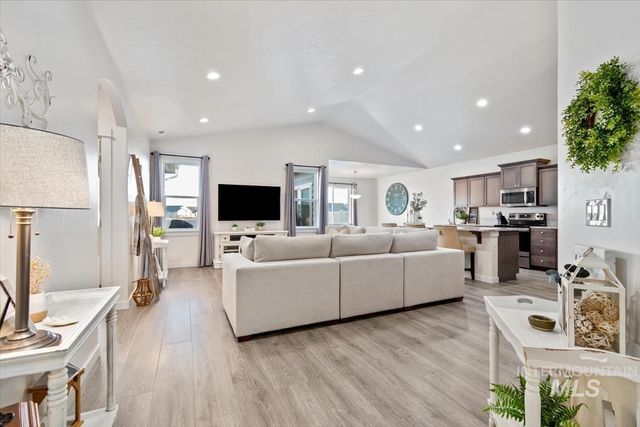 17316 N Domingo Pl, Nampa, ID 83687