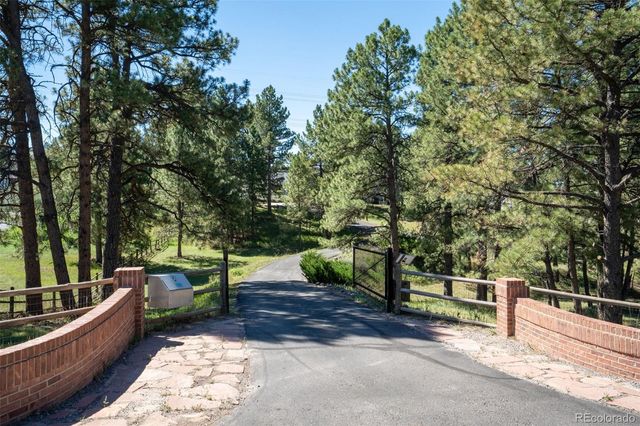 9238 Piney Creek Road, Parker, CO 80138