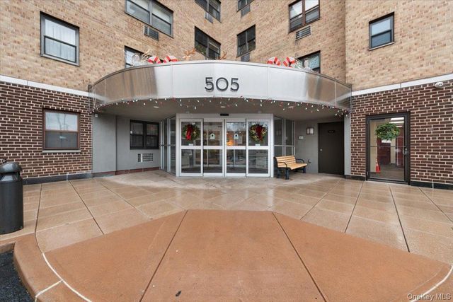 505 Central Avenue 725, White Plains, NY 10606