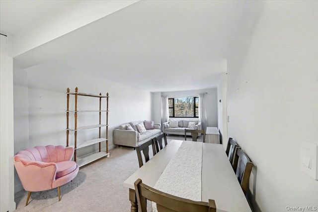 505 Central Avenue 725, White Plains, NY 10606