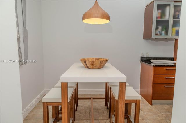 1800 S Ocean Dr 908, Hallandale Beach, FL 33009