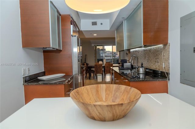 1800 S Ocean Dr 908, Hallandale Beach, FL 33009