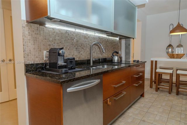 1800 S Ocean Dr 908, Hallandale Beach, FL 33009